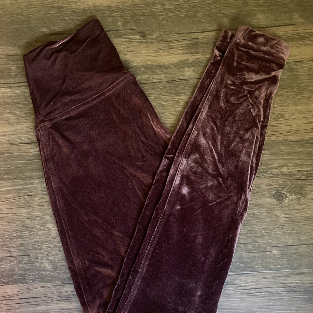 Pink Lululemon Wunder Lounge